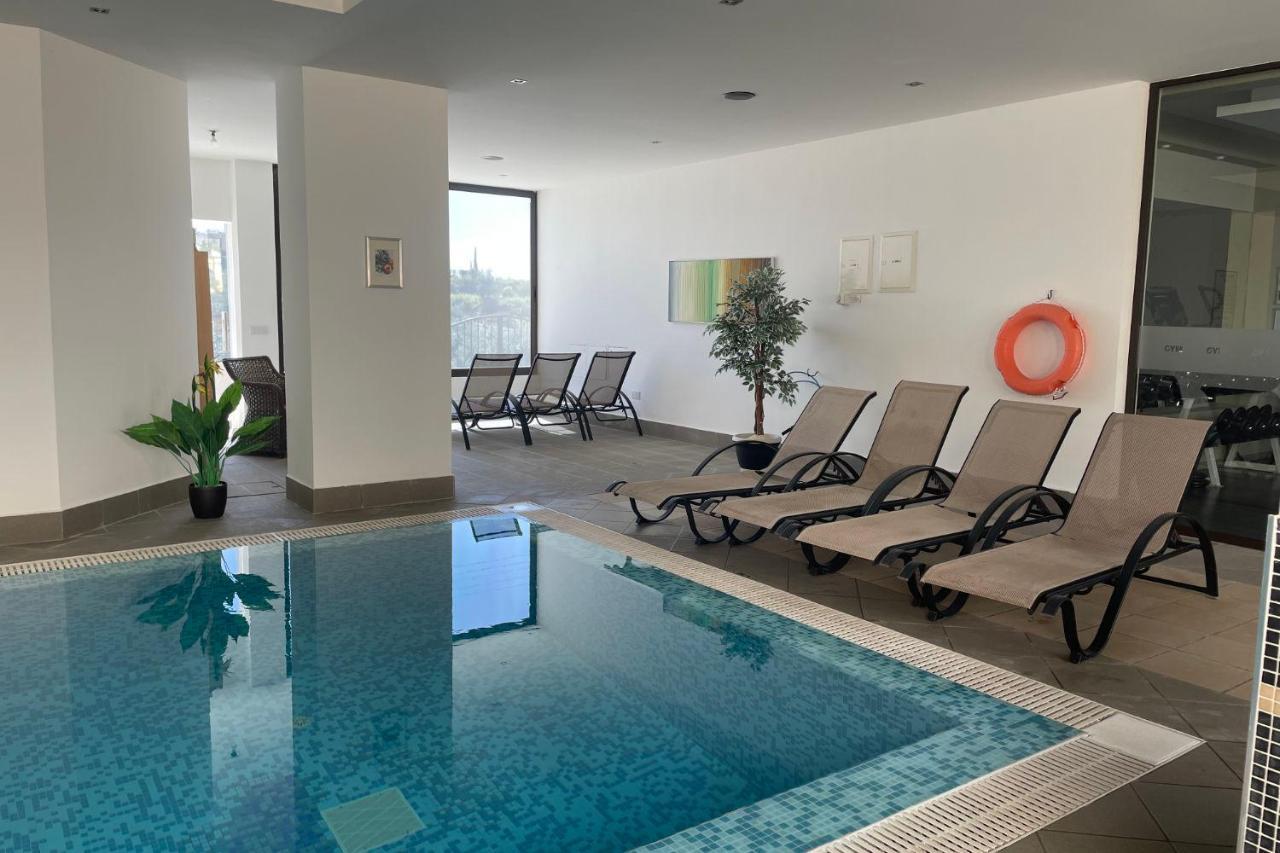Eleona'S Royal Gardens By Yiota - Luxury 2 Bed Apartment In Exclusive Complex Пея Екстериор снимка